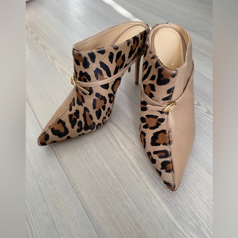 Jennifer Chamandi Alberto 
Beige/Leopard, Mules
Size 35IT / 5US / UK3 / …